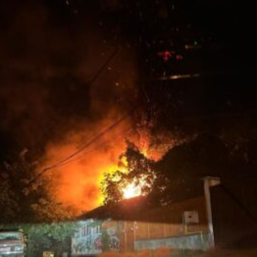 Incendiu în Brașov la miezul nopții