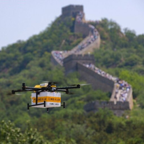 Livrări de prânz pe Marele Zid Chinezesc prin drone