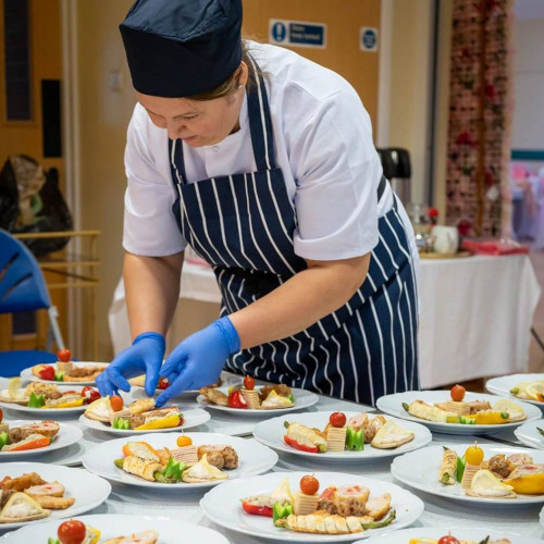 O româncă din Reading, Anglia, promovează gastronomia românească