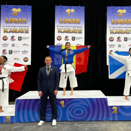 Studenta din Brașov, Crina-Georgiana Leurzeanu, câștigă medalia de aur la Campionatul Mondial de Karate WUKF din Mexic