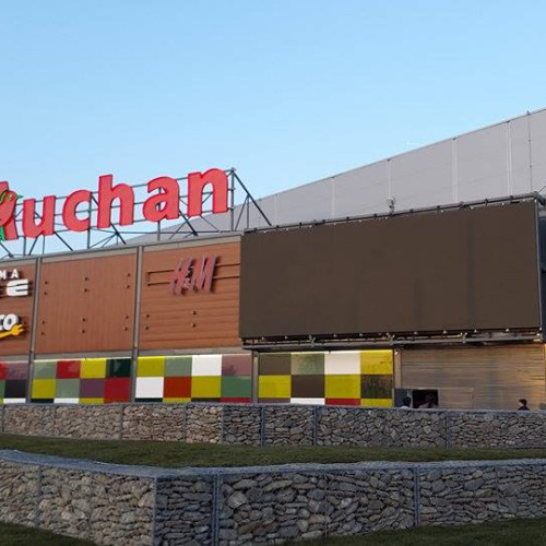 Auchan retrage un produs contaminat din magazinele din țară