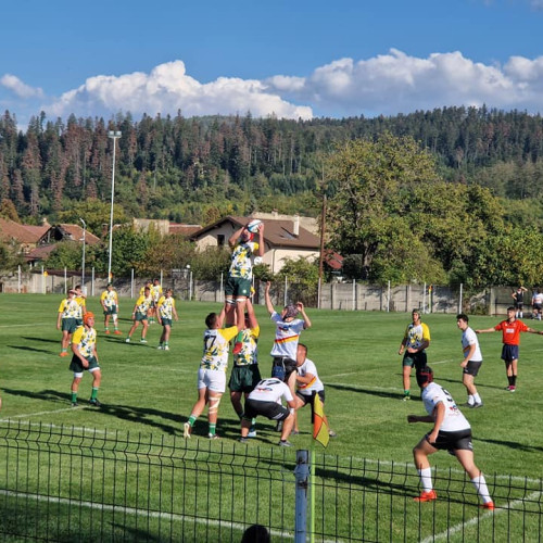 Echipa de rugby Afrikaanse Volkskool Sport în cantonament la Brașov