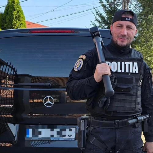 Agentul Marian Godina acuză conducerea Poliției de o atenție excesivă asupra activităților online ale colegilor