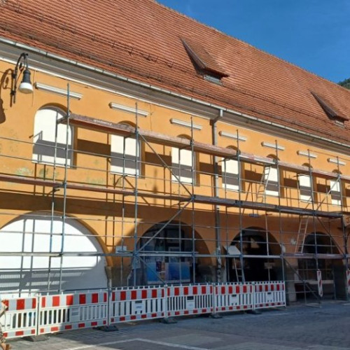 Lucrări de întreținere la Casa Negustorilor din Brașov