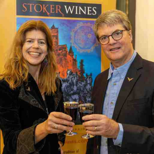 Stoker Wines își lansează produsele în România, legătura cu Bram Stoker rămâne vie