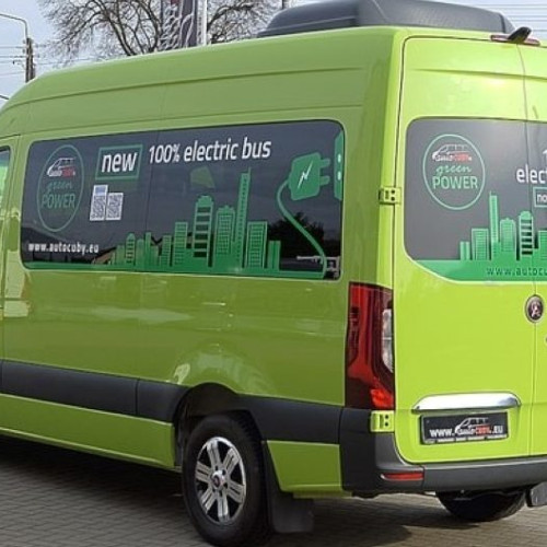 Consiliul Județean Brașov anulează licitația pentru microbuze electrice