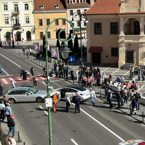 Traficul rutier blocat pe strada Mureșenilor din Brașov din cauza unui accident