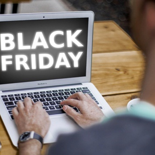 Black Friday 2024 vine cu reduceri mari pentru români