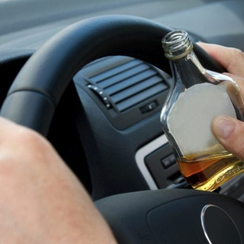 Incident rutier la Ghimbav: Un bărbat fără permis și cu alcool în aerul expirat