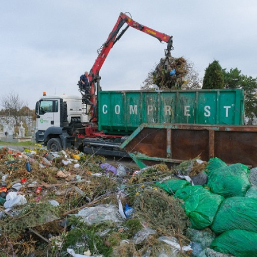 Salubrizarea Cimitirului Municipal înainte de sărbătorile importante