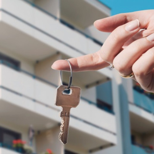 Scăderi în tranzacțiile imobiliare din județul Brașov în primele zece luni ale anului