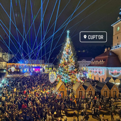 Luminile de sărbătoare au fost aprinse la Brașov