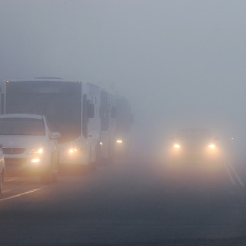 Circulația afectată de ploaie, ceață și gheață în Brașov și alte județe