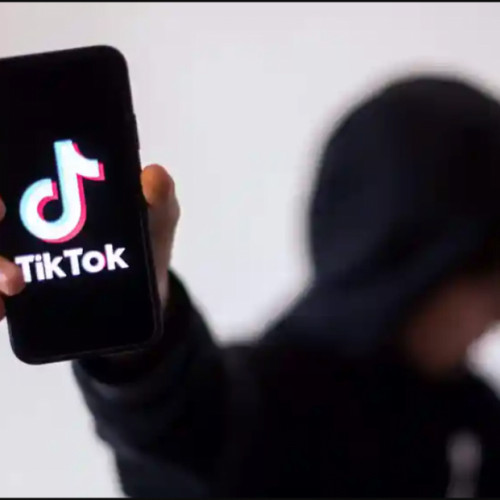 TikTok anunță închiderea a 66.000 de conturi false legate de alegerile din România