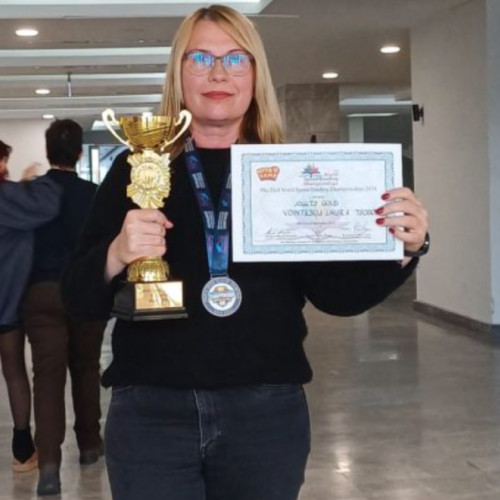 Profesorul doctor Laura Teodora Voinescu, primul român câștigător al Campionatului Mondial de Citit Viteza