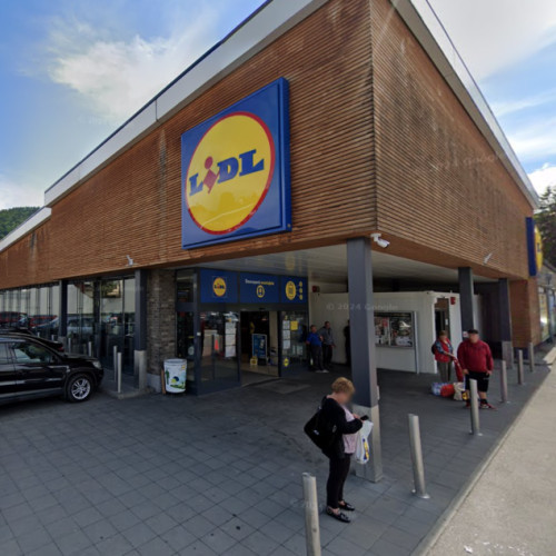 Lidl își modernizează parcarea din Brașov