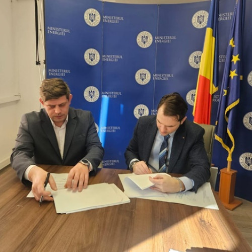 Ministrul Energiei a semnat contracte pentru parcuri fotovoltaice, inclusiv un proiect în Sânpetru