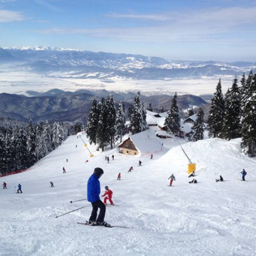 Cele mai populare stațiuni de schi din România în decembrie 2024