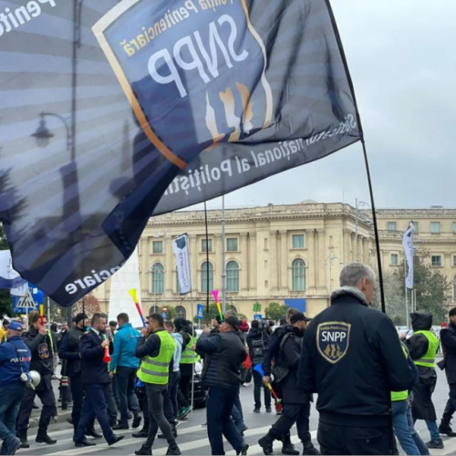 Proteste împotriva Ordonanței trenulet la Guvern