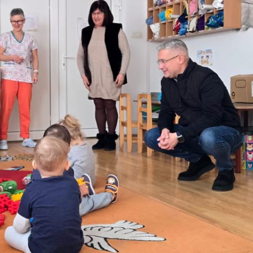 Creșterea numărului de locuri în Cresa nr. 10, răspuns la nevoile părinților din Brașov