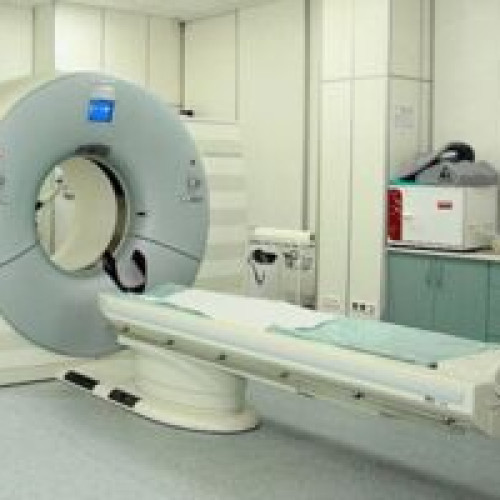 48 de unități sanitare din întreaga țară primesc echipamente medicale pentru diagnosticarea cancerului