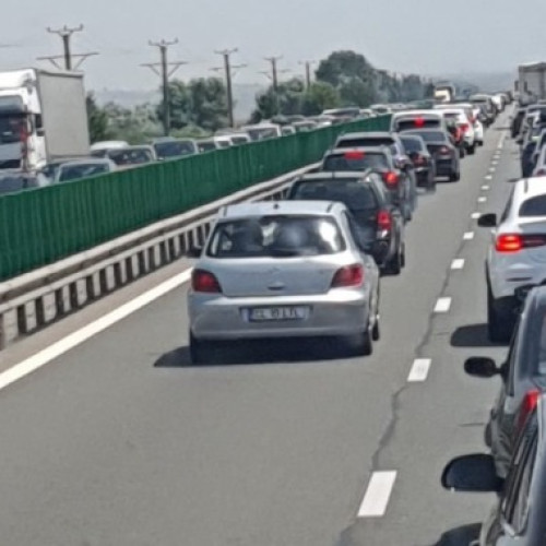 Restricţii de circulaţie pe Autostrada Soarelui, astăzi, 24 iunie. Taxa de pod de la Fetești-Cernavodă nu poate fi plătită în numerar