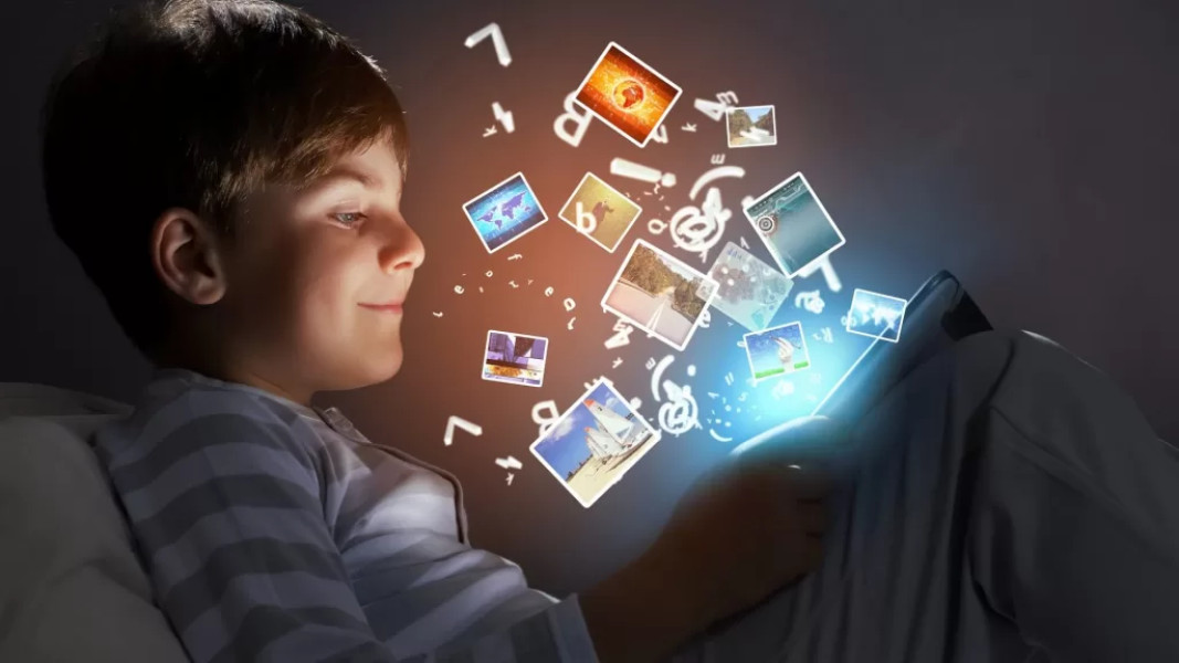 Proiect legislativ propune restricții pentru minorii sub 16 ani în comunicarea online