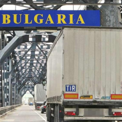 Doi români care se întorceau din Grecia au fost arestați în Bulgaria pentru tentativă de mituire a polițiștilor de frontieră