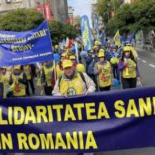 Protest al sindicaliştilor din sectorul medical în faţa Ministerului Finanţelor