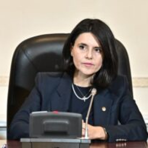 AUR se extinde în Brașov - Consilieri locali trec la partid alături de Ana Loredana Predescu, președintă a filialei județene