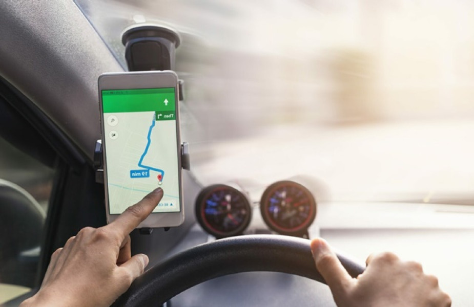 Google Maps primește funcția live updates pe Android 16 în teste