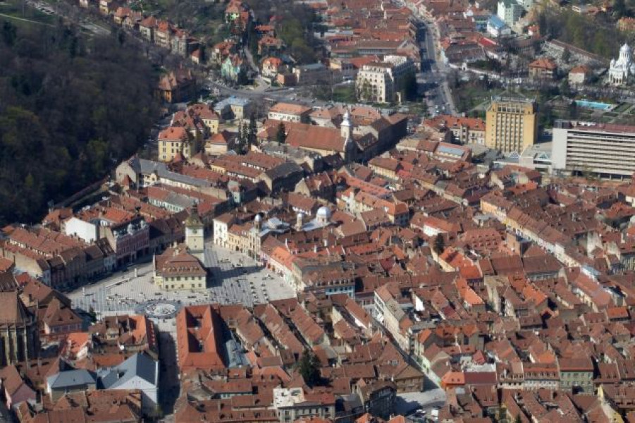 Brașovul introduce sens unic și noi parcări pentru siguranța pietonilor
