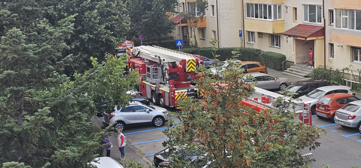 Explozie urmată de incendiu la un apartament din zona bulevardului Gării