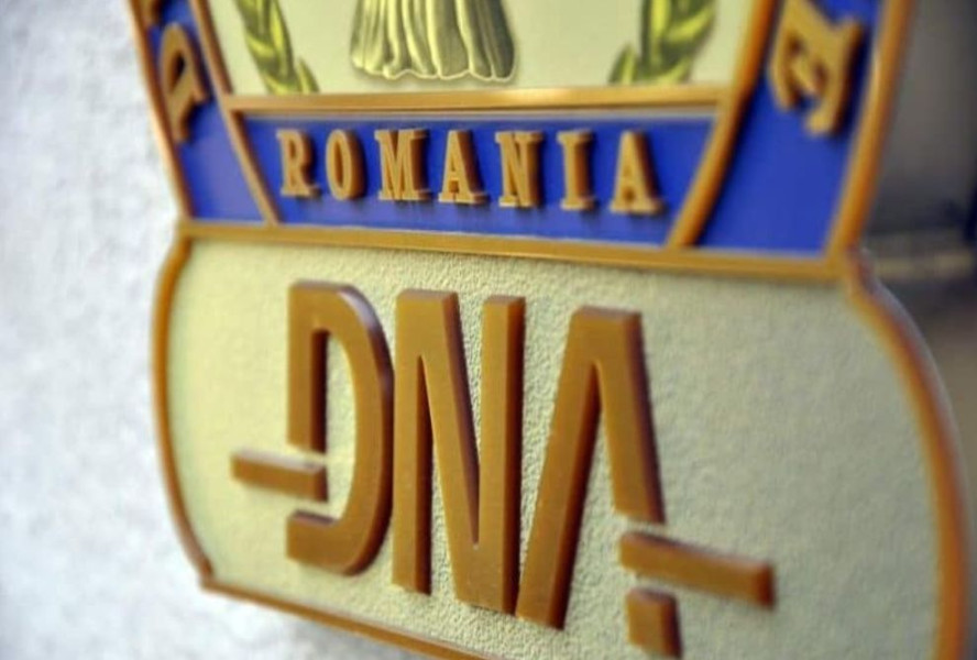 Percheziții în Brașov și Galați în dosar de corupție vizând funcționari publici