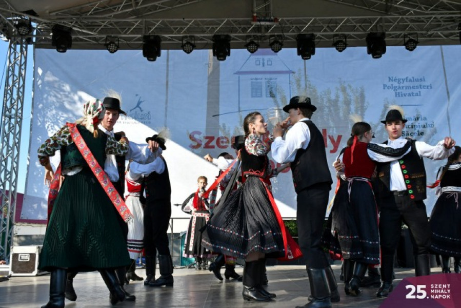 Festivalul Zilele Sfântul Mihai adună comunitatea ceangăiască din Săcele