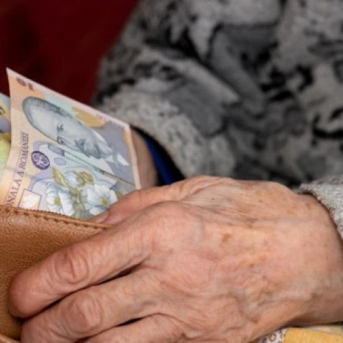 Plata pensiilor pe card va fi anticipată în octombrie pentru 2,6 milioane de pensionari