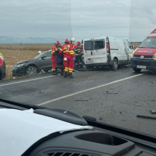 Accident rutier provocă blocaje pe DN13 între Stupini și Feldioara