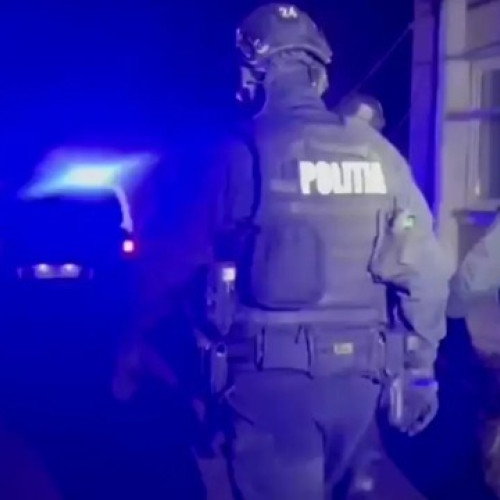 46 de percheziții în mai multe județe pentru destructurarea unei grupări ce falsifica documente