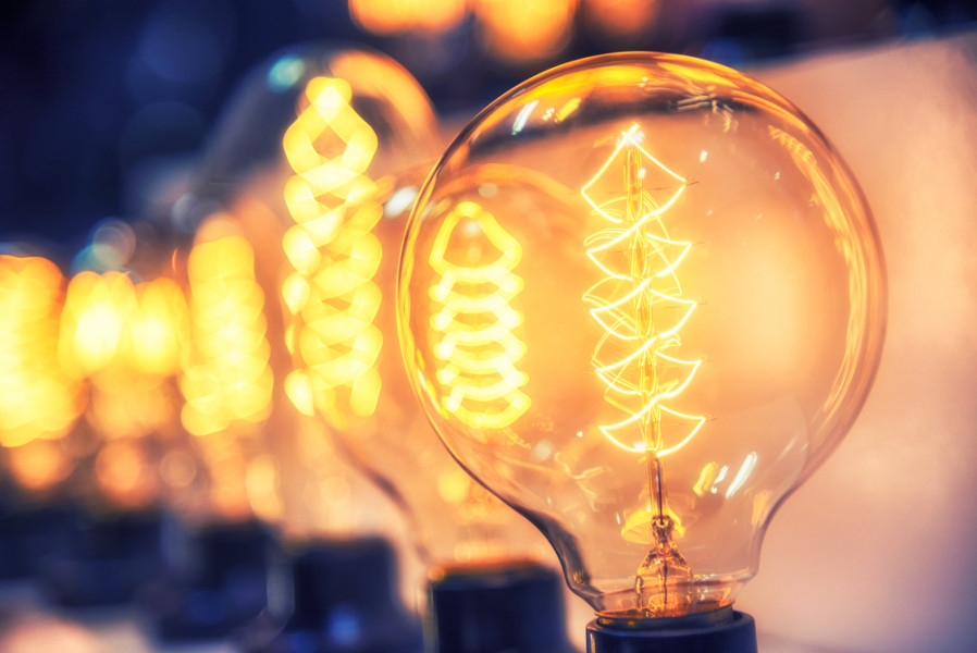 Producția și consumul de energie electrică în România în primele opt luni ale anului 2025