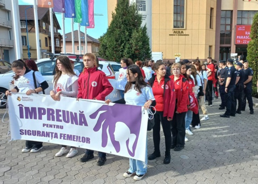 Marșul „Împreună pentru siguranța femeilor” are loc în mai multe orașe din România