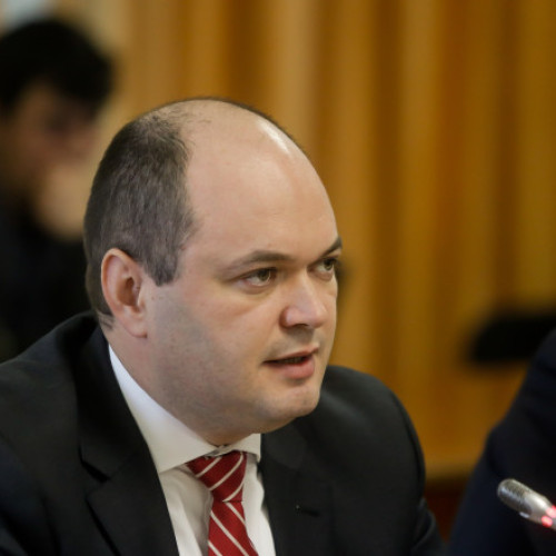 Guvernul se împrumută masiv pentru a acoperi deficitul bugetar uriaș din acest an