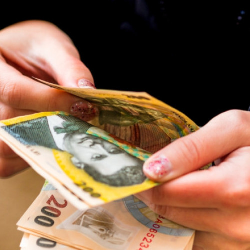 Tâlhărie prin metoda „accidentul” în Galați: două bătrâne păcălite de escroci