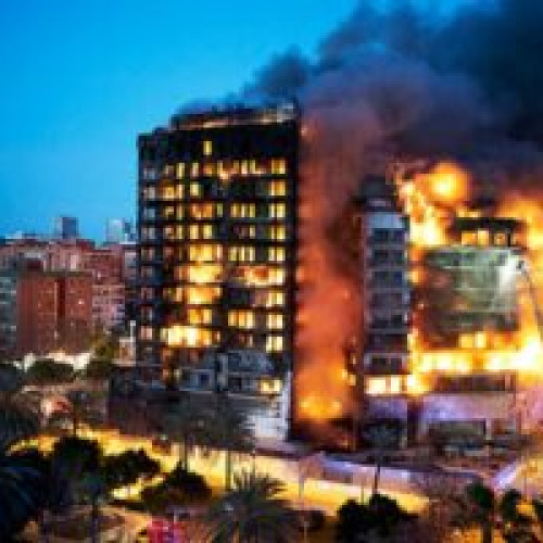 Două Românce date dispărute după puternicul incendiu dintr-un bloc din Valencia