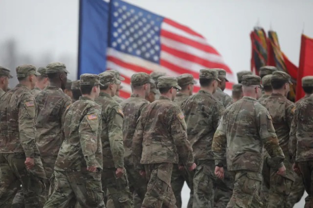 SUA își retrag aproximativ 800 de militari din România și alte țări din Europa de Est