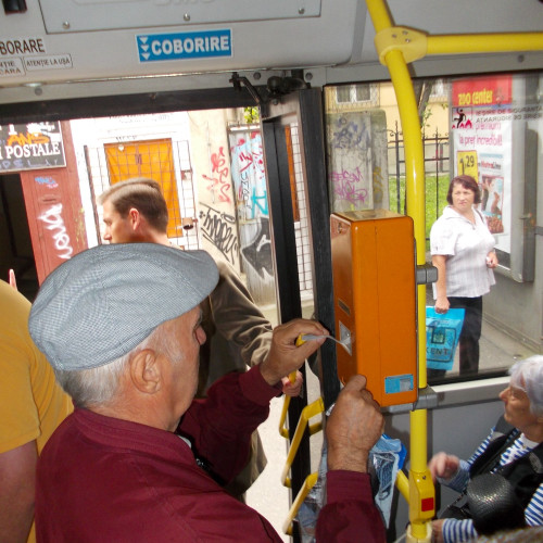 Avarie la aplicația 24pay afectează achiziția titlurilor de călătorie