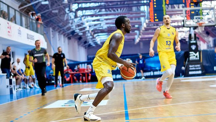 CSM Corona Brașov a fost învinsă de CS Râmnicu Vâlcea într-un meci plin de suspans