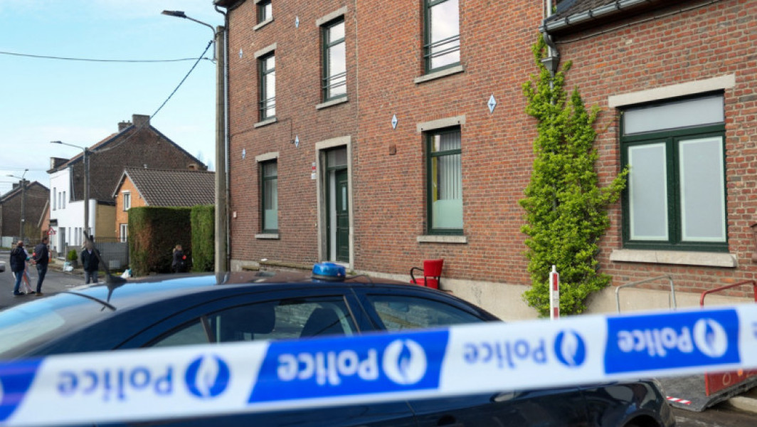 Unui poliţist şi mai multe persoane au fost ucise într-o percheziţie în Belgia, poliţistul fiind şi el rănit.

Unui polițist ucis în timpul unei percheziții în Belgia, suspectul mort în schimbul de focuri