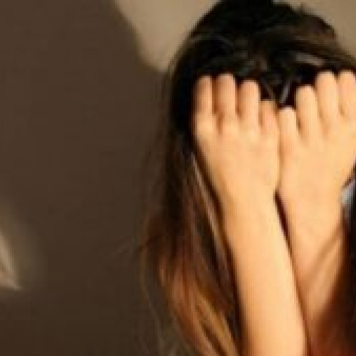 Poliția în arest preventiv un bărbat acuzat de violarea minorelor din Covasna în timpul serviciului