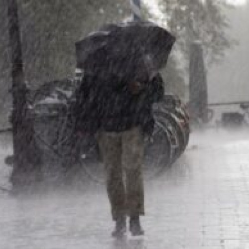 Avertizare cod galben de vijelii în Brașov până la ora 22