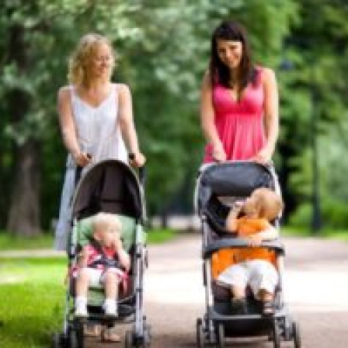 Extindere program de ajutor financiar pentru tinerele mame din România. Condițiile și beneficiarii pentru primirea ajutorului